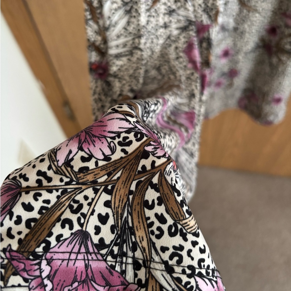 Joan Vass Floral Pants - Picture 7 of 7